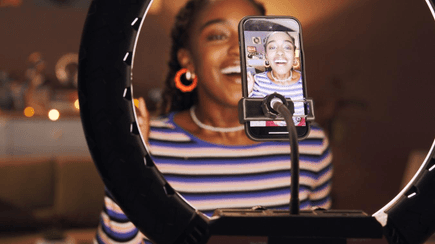 What Makes a Livestream Go Viral?